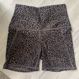 Leopard bike shorts